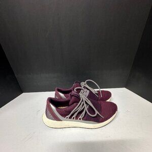 Under Armour Charged Breathe Woman's Size 7